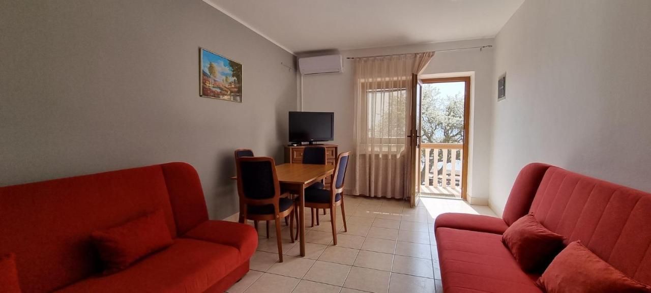 Apartments Mark - 10 M From Sea Медулин Экстерьер фото