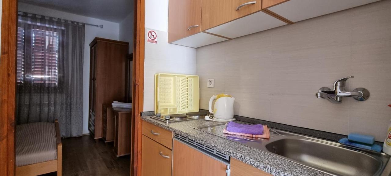 Apartments Mark - 10 M From Sea Медулин Экстерьер фото